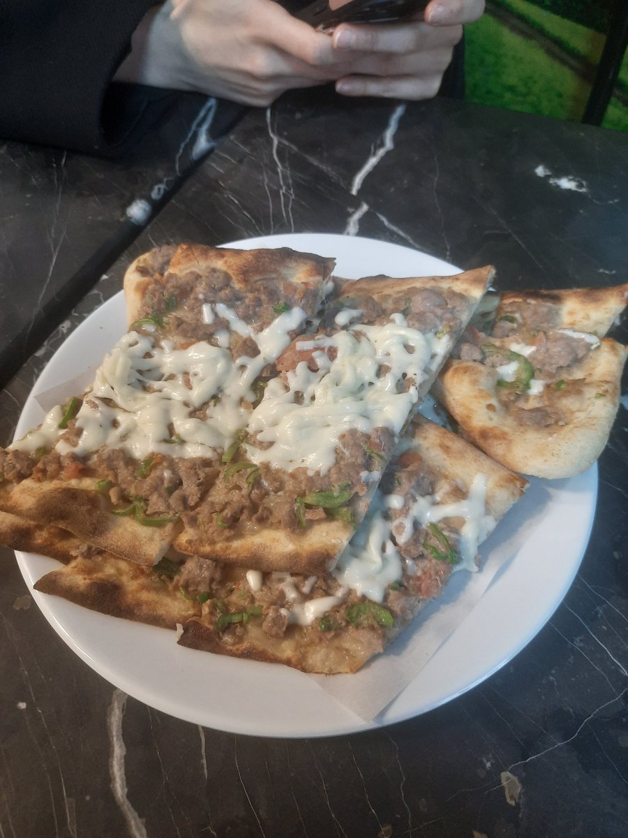 testo talya tweet media