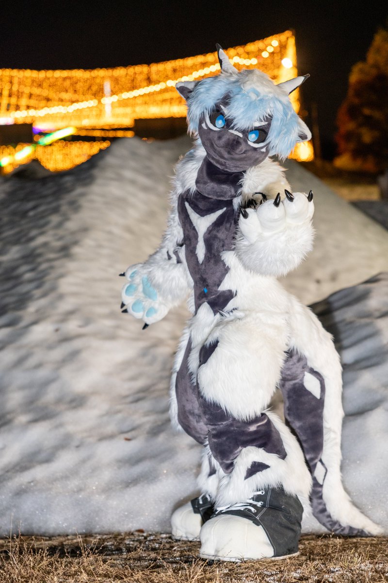 未開拓地0区@Fursuit CM open (@mikaitakuchi0ku) / Posts / X
