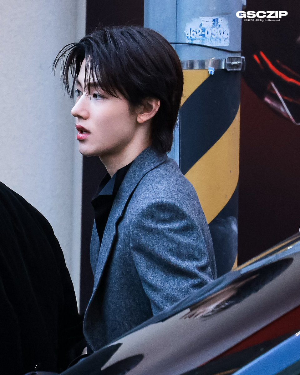 GSCZIIP's tweet photo. 260107 DIOR

#CORTIS #코르티스 #SEONGHYEON #성현 https://t.co/qA9muR9rBg