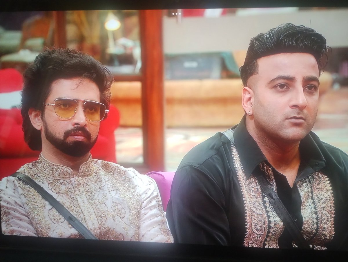 grasstreedev's tweet image. At #BB19 ep56  weekend ep📺

#ShehbazBadesha is playing exceptionally well  genuinely one of the most entertaining and funniest contestants seen in a long time.

But the makers keep giving him misleading feedback to tone down his game… honestly don’t get why 🤔

Seeing the