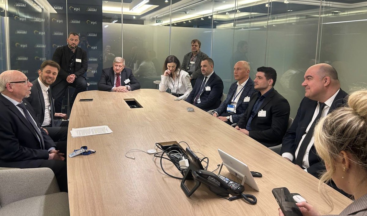 Janusz Lewandowski tweet media