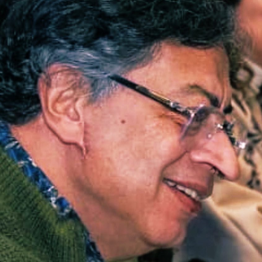 ‼️Tiene a la moza y al hijo con un pie en la cárcel, metió a su exesposa y a su hijo a la Lista Clinton. Varios ministros en la cárcel. Cuando se vaya más del 80% de los que trabajaron con él estarán presos. Volvió mierda a Colombia. Todo lo que toca lo daña. Es una LEPRA. 😅😂🫠