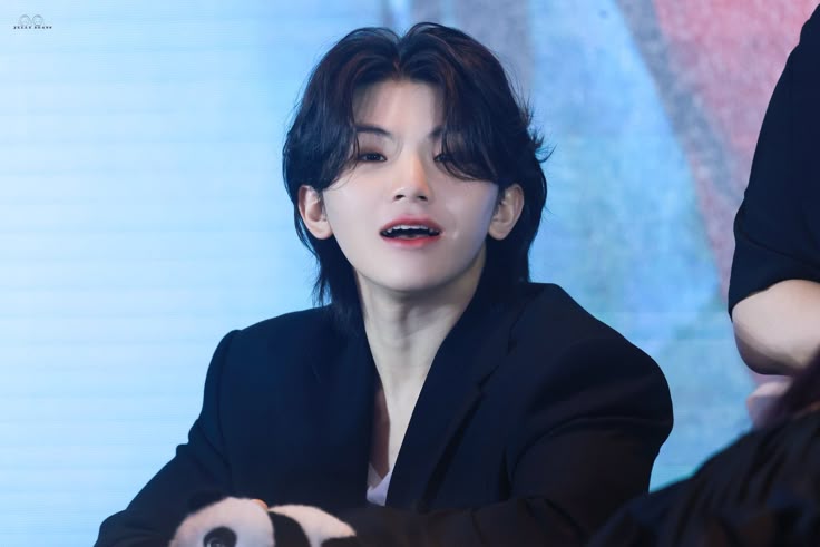 How many days until OT13 SVT return? tweet media