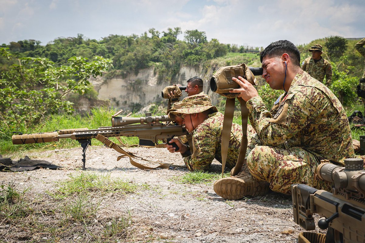MARFORSOUTH's tweet image. U.S. and Salvadoran forces conduct sniper training during CENTAM Guardian 26 at Ilopango, El Salvador, April 18, 2026. #CENTAMGuardian26 #PartnerForces #Readiness
