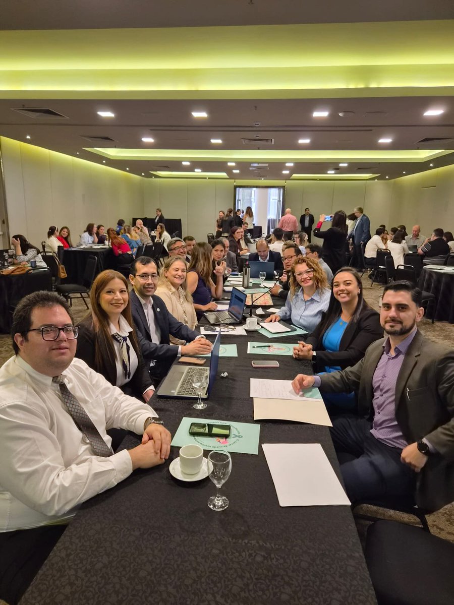 cinthiavgauna's tweet photo. Taller de Trabajo conjunto "Mision imPACT"Paraguay Mesa de Oncologia Clinica https://t.co/4tDCrt4Iqc