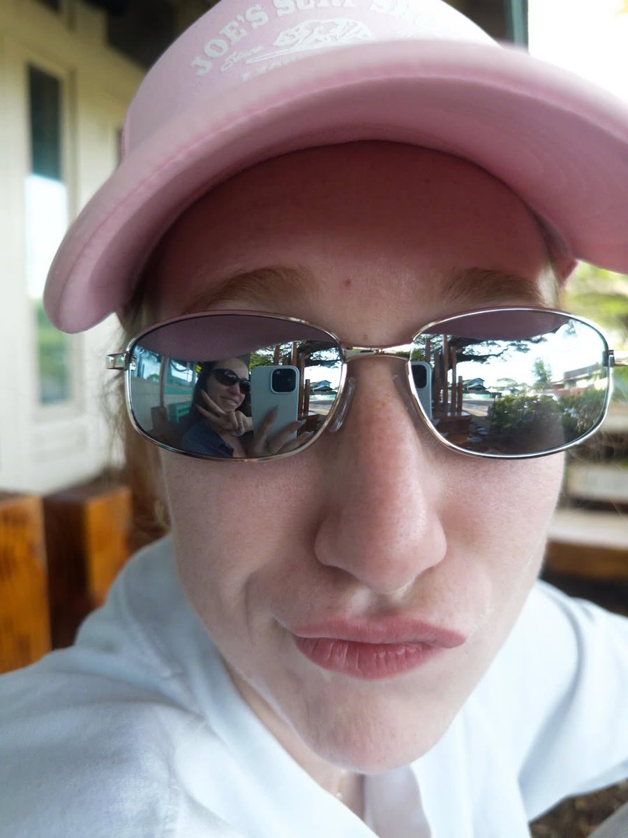 RealKatieB HQ tweet media