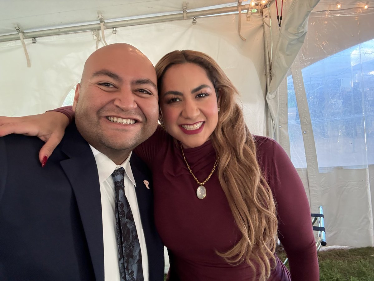 Daniel Hernandez tweet media