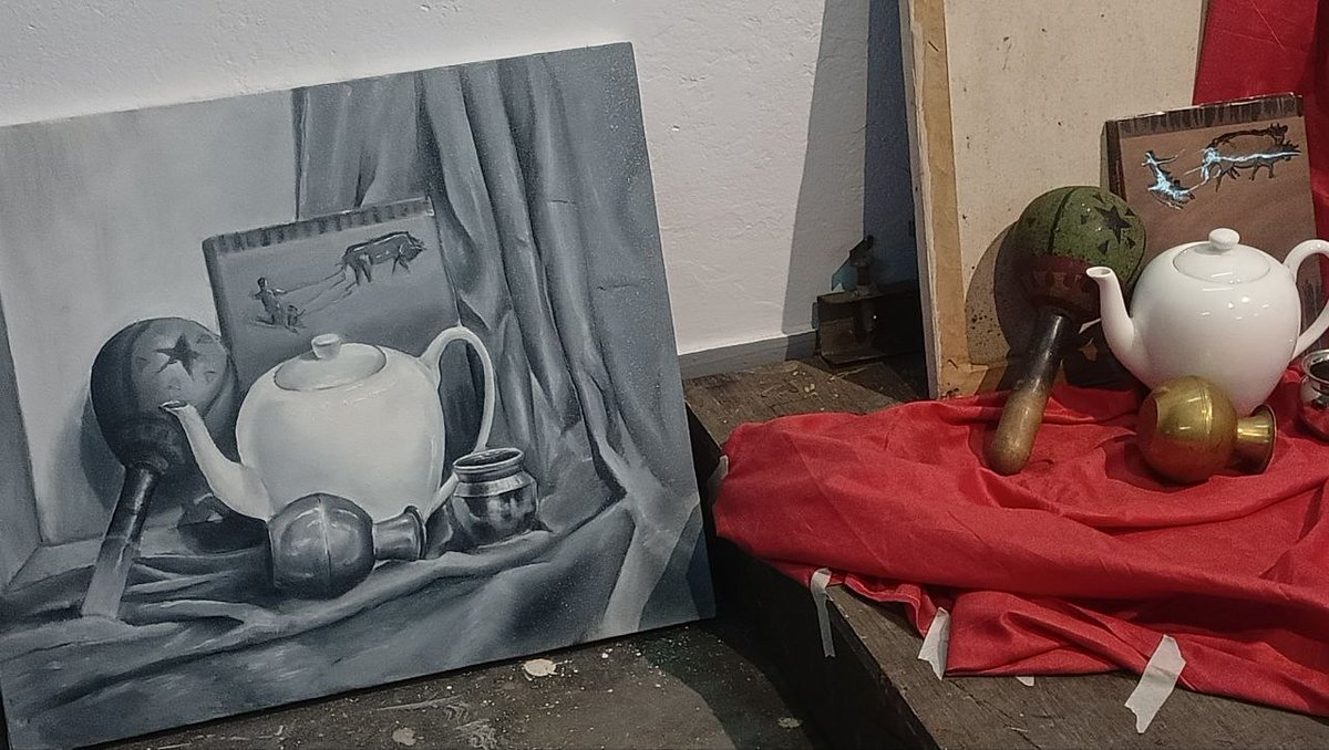 su_hiii's tweet image. class work...
#art #value #stilllife #oil #oilpainting