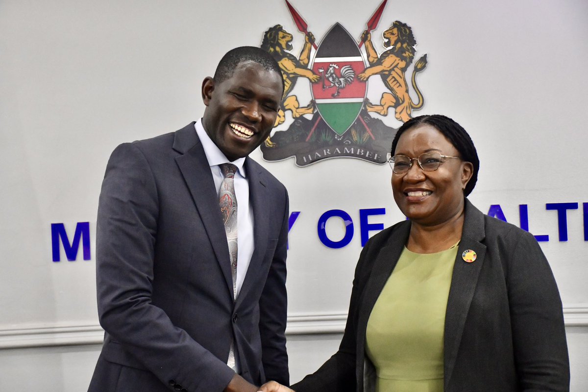 UNFPA_ESARO's tweet image. Access to health is a right, not a privilege. @UNFPA RD @LZigomo met @fnoluga (@MOH_Kenya) to address funding gaps for life-saving #SRHR supplies &amp;amp; strengthen maternal health systems—so every pregnancy is wanted &amp;amp; every childbirth is safe in Kenya. #EndPreventableMaternalDeaths