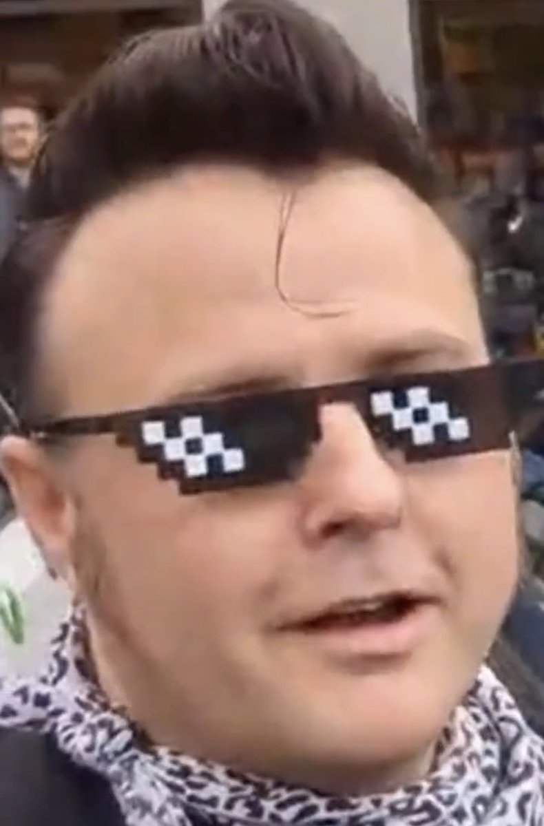 Bilbo Swaggins tweet media
