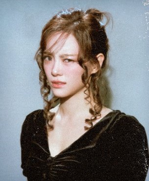 the concept is me in public vs me in private lol 😭