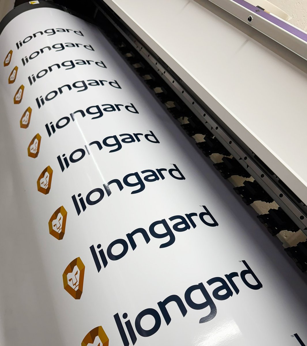 LNGraphicDesign's tweet image. Full colour printed, laminated and cadcut race decals for Daniel Welling's #49 Enduroka🏁

L &amp;amp; N Graphic Designs
📞 01788 833020
📧 l_ngraphicdesigns@hotmail.co.uk
lngraphicdesigns.co.uk

#lngraphicdesigns #decals #racedecals #fordka #enduroka #racing #motorsport #stickers