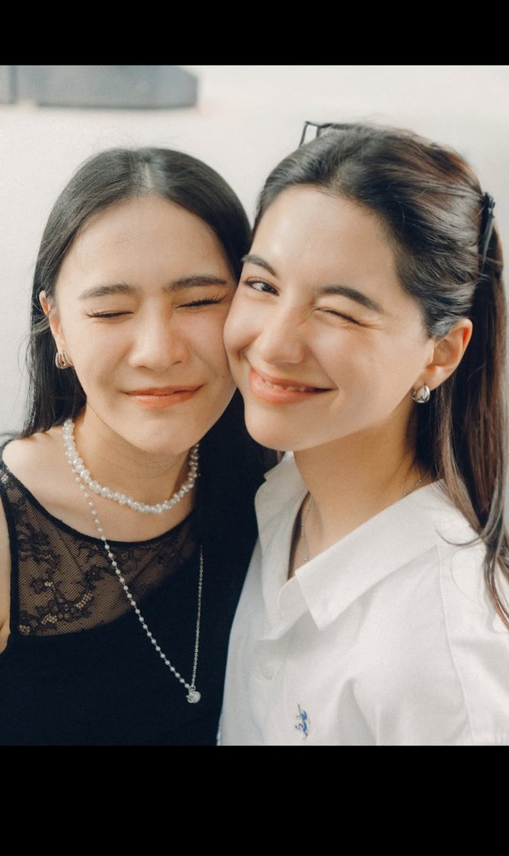 Hindyzs!! tweet media