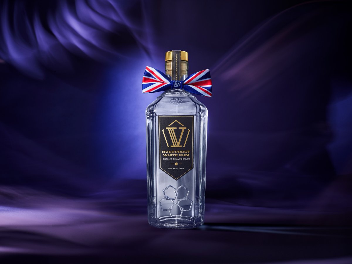 vrumofficial's tweet image. Celebrate St George’s Day with V Rum 🇬🇧

🔴 A multi award-winning Great British rum
⚪ Crafted from scratch in Hampshire
🔵 Presented in our new bespoke bottles, made from 100% recycled glass in the UK

Raising a glass to English craftsmanship at its finest.

#vrum #stgeorgesday