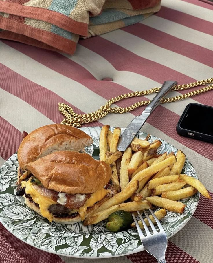 Kay42573's tweet image. ˏˋ°•*⁀➷
savoury flavours 🌶🧂
➯ a foodpoll mainly for #edtwt ღ
➯cals don't count here! ᵕ̈
🏷: #interactivethread #interactive #ricecakestwt #poll #foodtwt #anatwt #thisorthat #onlychooseone #distraction #thread #foodpoll #shedtwt