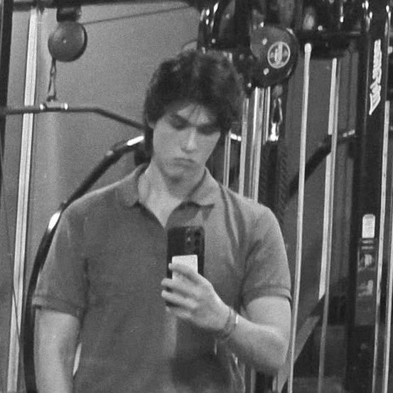 บซ ( wu 📿 ) tweet media