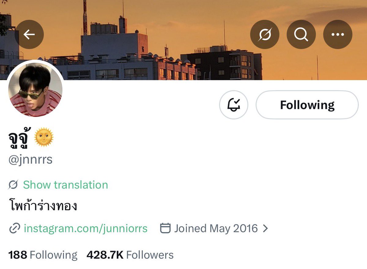 ทั้งตอนคิดว่าจะตั้ง ทั้งตอนเลือกอิโมจิ ทั้งตอนกดบันทึก ขอเดาว่าน่ารักท้างหมดดดด เพราะจูจู้ของเค้าน่ารักที่สุด 😭💖 คิดถึงชื่อสั้น ๆ ของคุณจูมาก เติบโตมาอย่างดีสุด ๆ จาก จูแบบ สู่ จูจู้🌞 ที่เหมือนเดิมคงจะเป็น ยังเป็นดวงอาทิตย์ของทุกคนเสมอเลย 🫳🏻