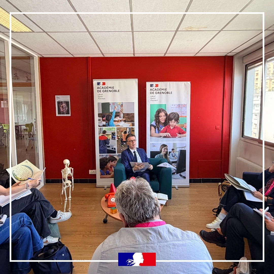 acgrenoble's tweet photo. 📍Lancement du projet académique de l’Académie de Grenoble en Isère.

Tous les acteurs de l'académie réunis pour cette première journée.
🎯 Orientations posées, place à l’action ⚡
🚀 Déploiement sur le terrain https://t.co/ZoaZz4h2Qf