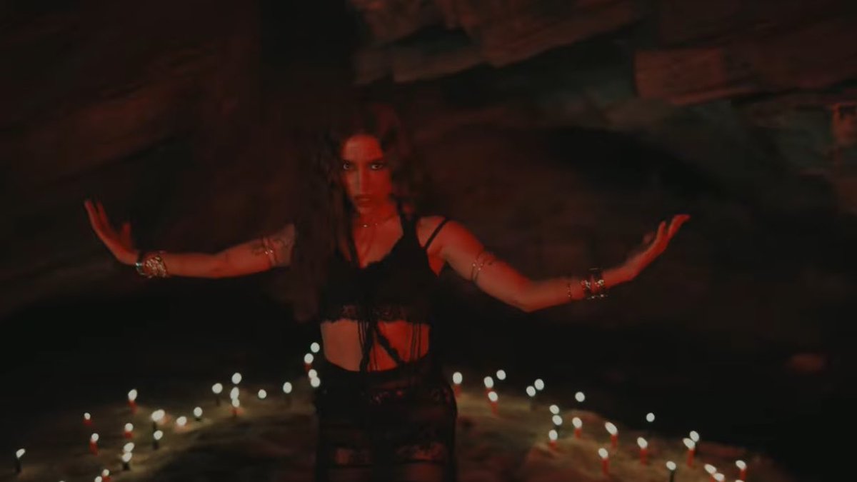 Acesso Anitta tweet media