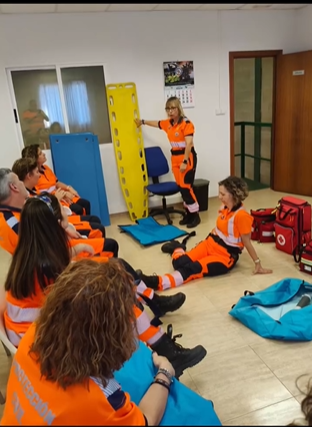 PC_Cisterniga's tweet photo. Jornada de reciclaje y manejo de material de primeros auxilios https://t.co/LaLhuPhyo8
#Firstaid #ProteccionCivil #LaCisterniga https://t.co/n5iLXM4M6W