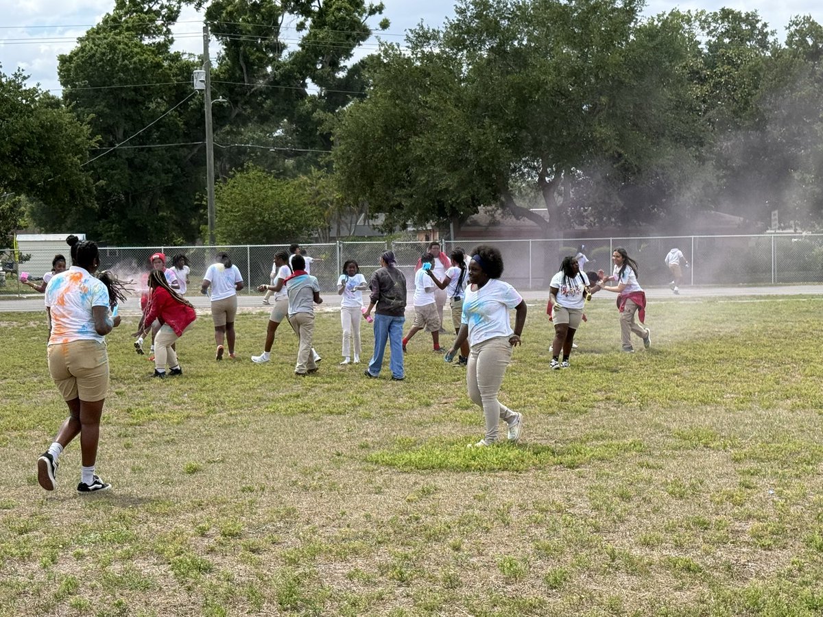 Young Middle Magnet School tweet media