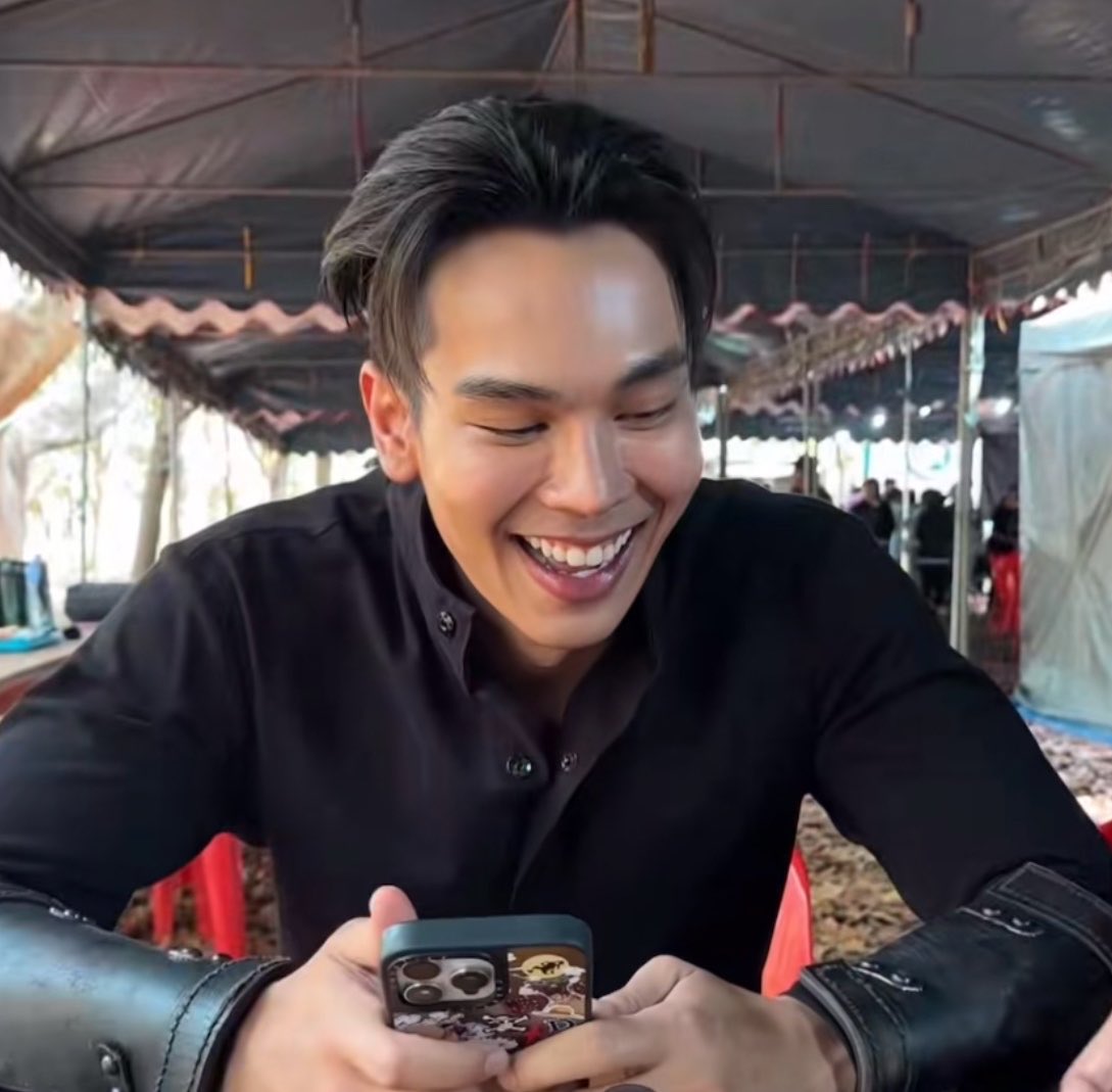 โลโซ tweet media