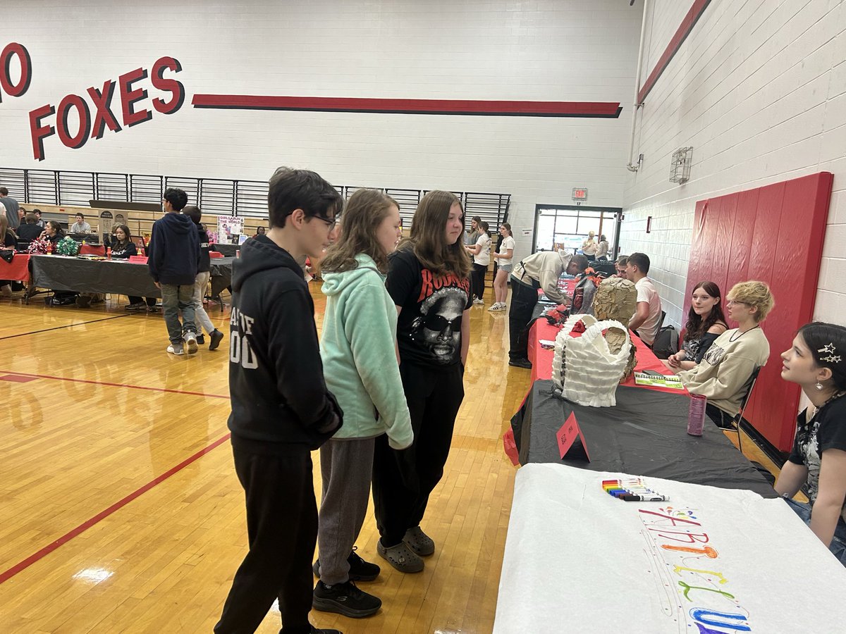 Yorkville Foxes tweet media