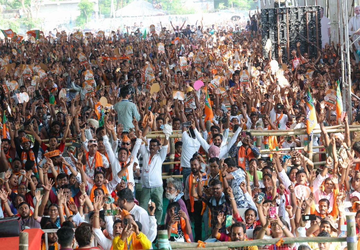 Narendra Modi tweet media