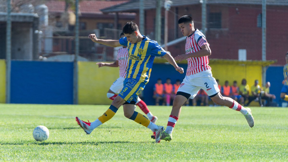 atlantaoficial's tweet image. 🔛 En marcha el complemento para la #Reserva

#Atlanta 0 - 1 Los Andes

Seguilo en vivo ➡️ youtube.com/watch?v=Ypz_7E…

#SomosAtlanta 🟡🔵