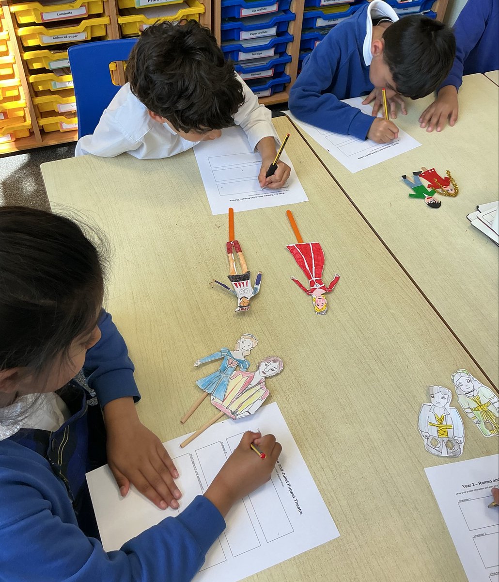 carltonj_i's tweet image. Year 2 Stems had a fantastic Shakespeare workshop with @AsCreatives, where they acted out The Tempest. They also explored Romeo and Juliet and created brilliant puppets to bring the characters to life! 🎭✨ #Shakespeare #CreativeLearning