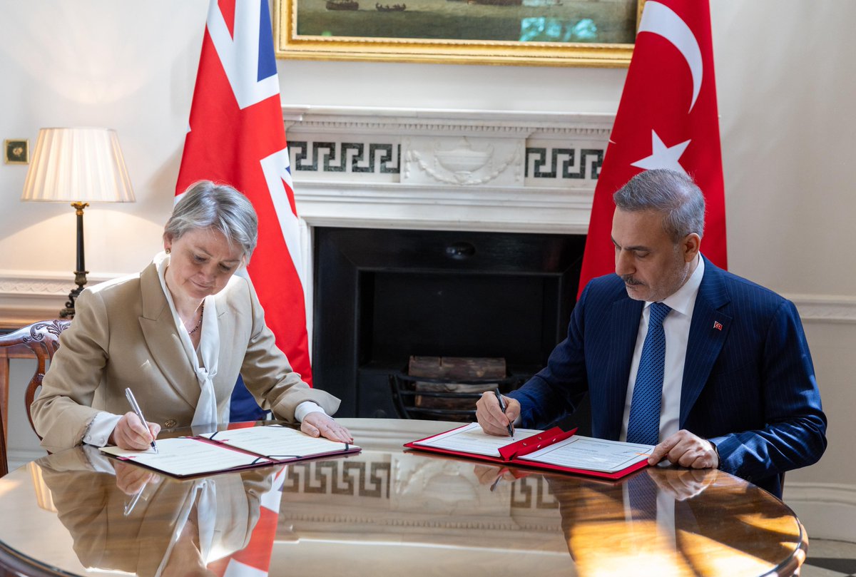 MFATurkiye's tweet photo. Minister of Foreign Affairs @HakanFidan met with Yvette Cooper, Secretary of State for Foreign, Commonwealth and Development Affairs of the United Kingdom, in London.

During the meeting, the Strategic Partnership Framework Document was signed between Türkiye and the United Kingdom.