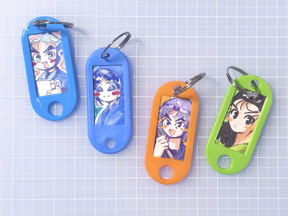 推しのストラップ作った

(めちゃくちゃアナログ手法)