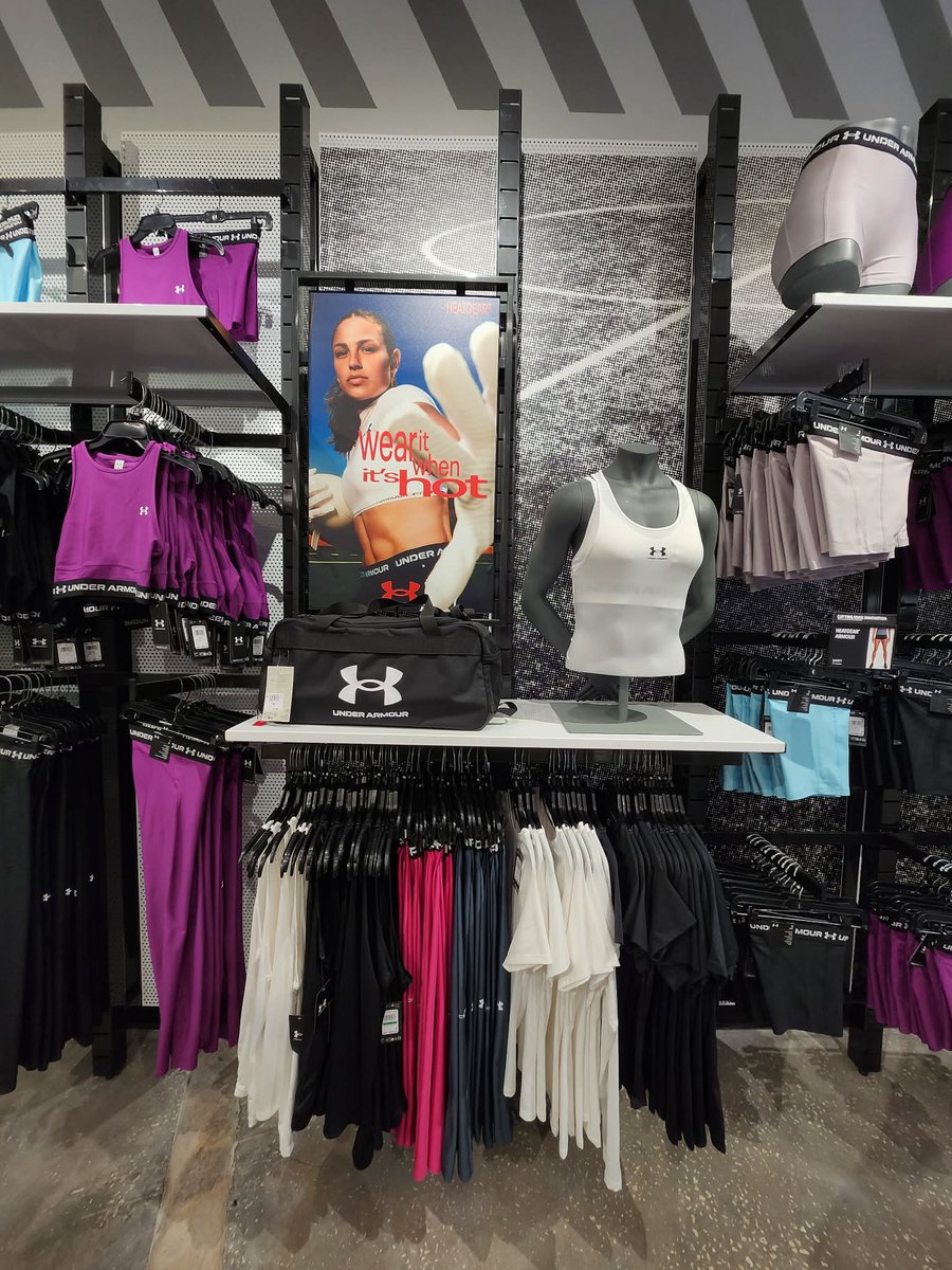 LBVFS's tweet image. Under Armour @LBVFS  30% Off Entire Store at Under Armour. Valid 4/23 – 5/6. Terms &amp;amp; exclusions apply. Sale is subject to change. Select Styles. See UA Store Teammate for details. #deals #promo #quality #sportwear #shopnow