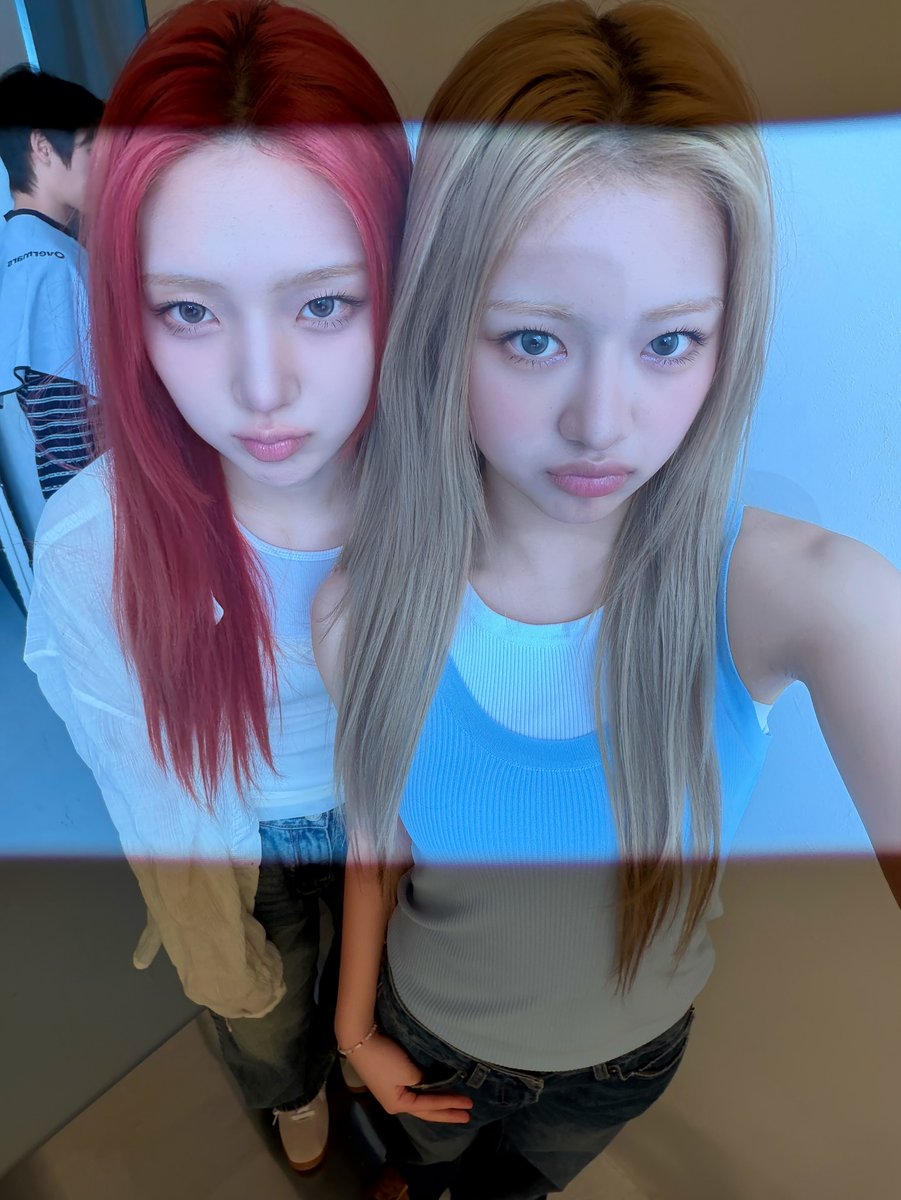 it's me ari ౨ৎ tweet media