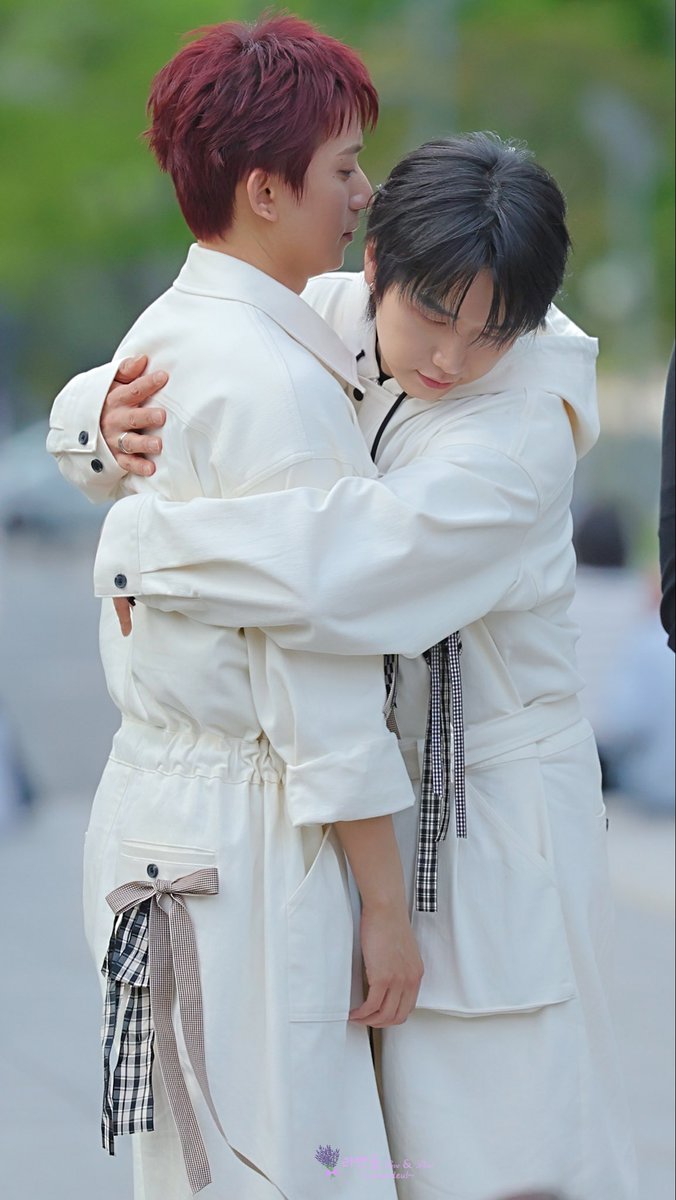 loveanddeul's tweet image. 260422 엠카 미니팬미팅

🫂

#B1A4 #SET #가위바위보
#B1A4_debut_15th_anniversay
#신우 #CNU
#산들 #삼돌 #SANDEUL
#공찬 #GONGCHAN