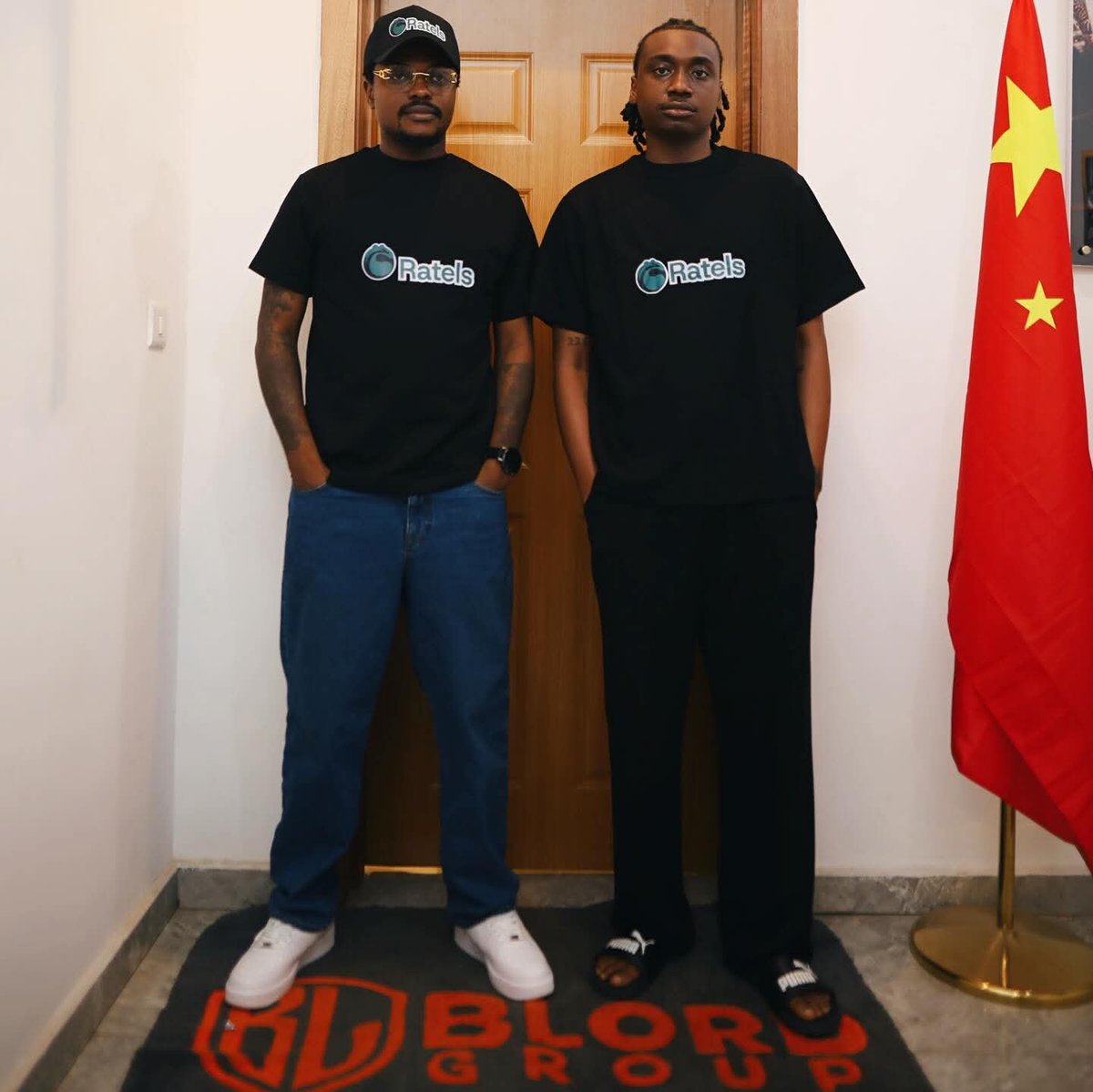 VERYDARKMAN tweet media