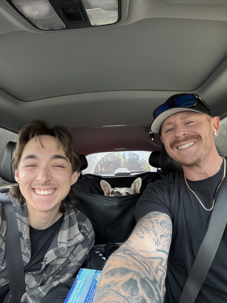 alex | 🐺🤍 tweet media