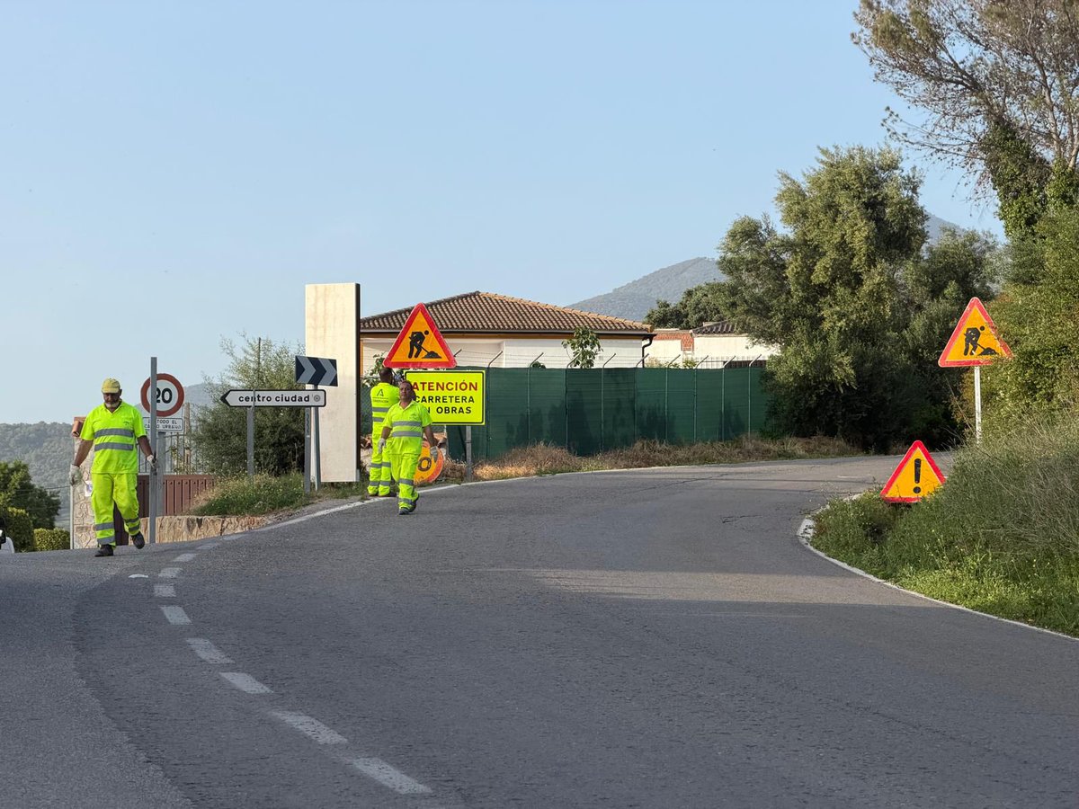 ❌️ La señora Montero vuelve a abonarse al bulo y al engaño.

Es absolutamente falso que haya 15 carreteras cortadas.

También es mentira que no se esté trabajando: Hay más de 200 actuaciones en la provincia de #Cádiz, 107 M€ invertidos y 43 carreteras ya reabiertas en