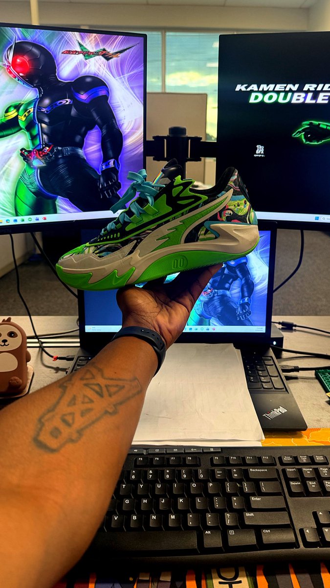 ChalupaBatmaan's tweet image. Today’s work kicks

Puma Scoot Zeroes II “2K”

#puma #sneakerhead #sneakers #sotd