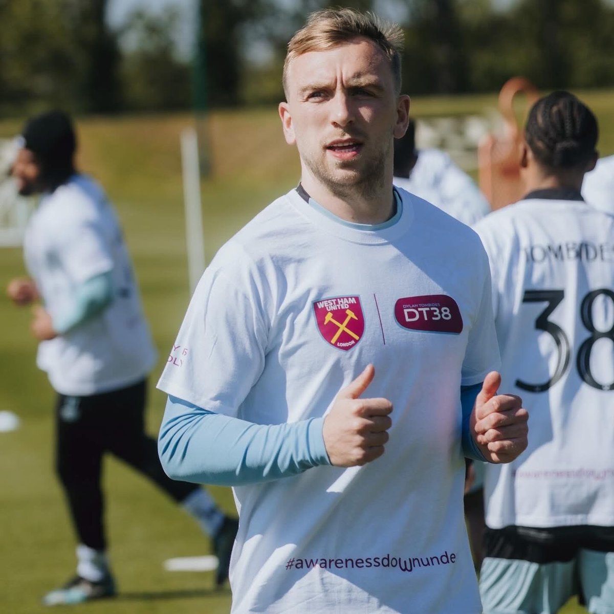 WestHam_Central's tweet image. West Ham x @Dylantombides 

Everton ready 💪🏻