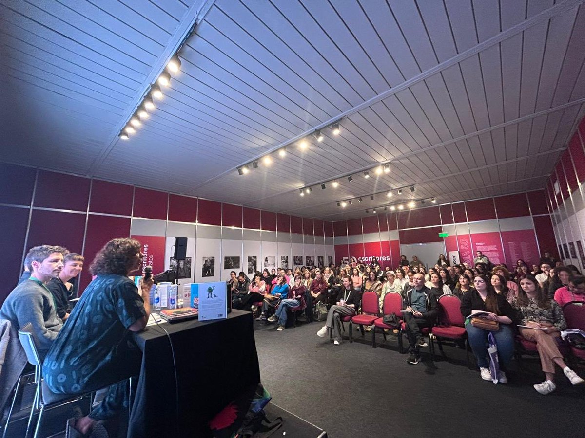 Gabriela Ricardes tweet media