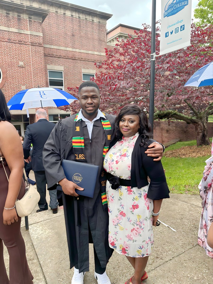 Ebenezer tweet media