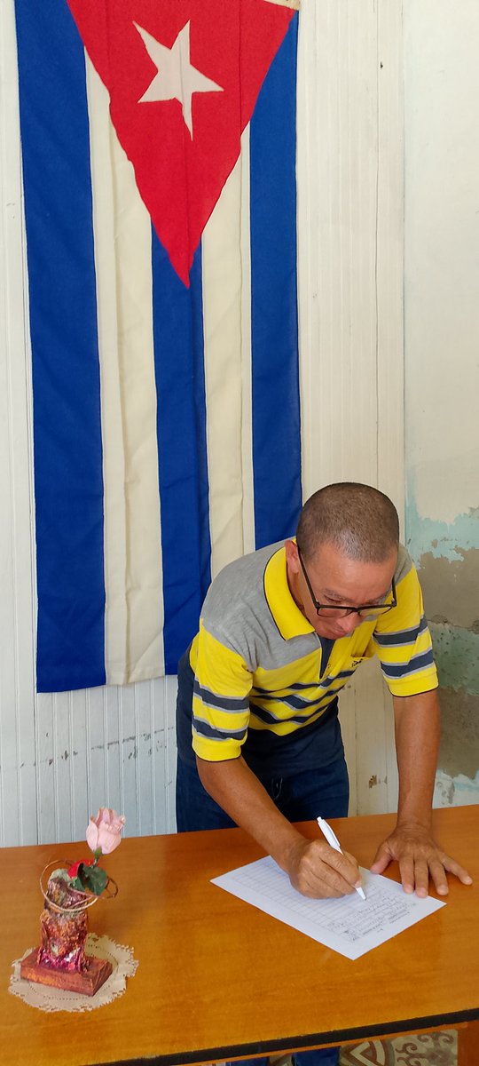 "Mi firma por la Patria" representa  el deber supremo de defender la soberanía nacional  y el reclamo del pueblo cubano de vivir sin bloqueo y en paz.