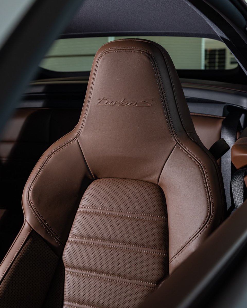 PorscheRiversid's tweet image. The 2026 911 Turbo S Cabriolet needs no introduction. I mean, just look at it.😍#porscheriverside #riversideporsche #porscheusa #porschedealer #porscheexperience #riverside #inlandempire #porschelife #porschelove #porscheclub #porsche #porscheturbo