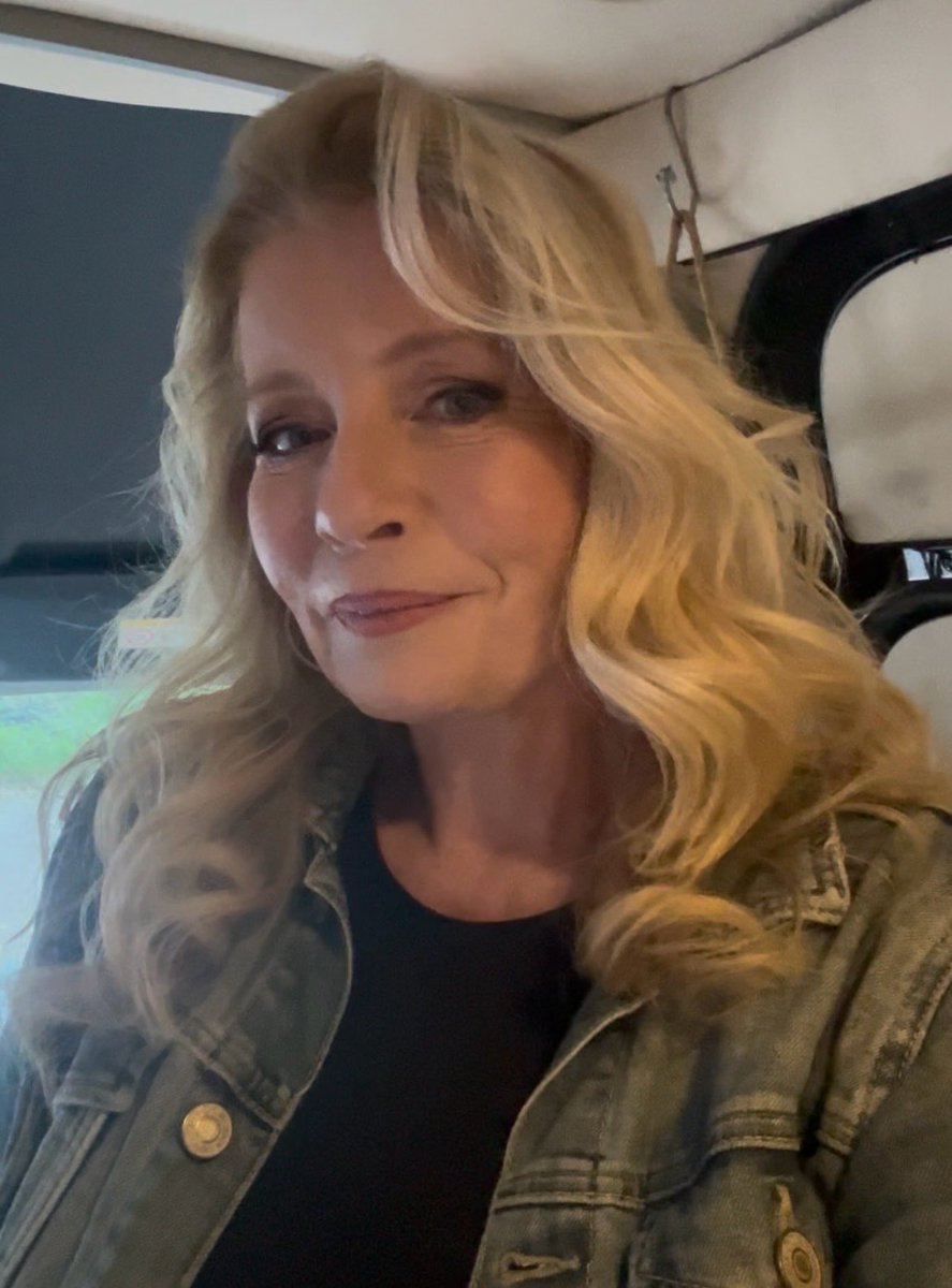 Marianne Zwagerman 💟☮️ tweet media