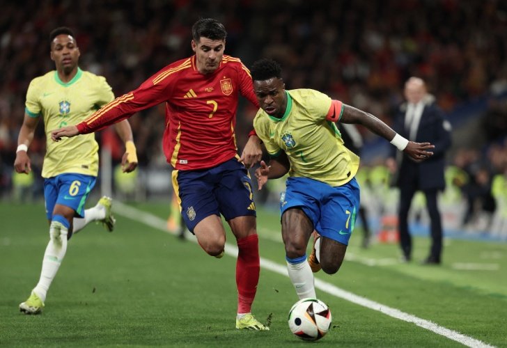 Noite de Copa tweet media