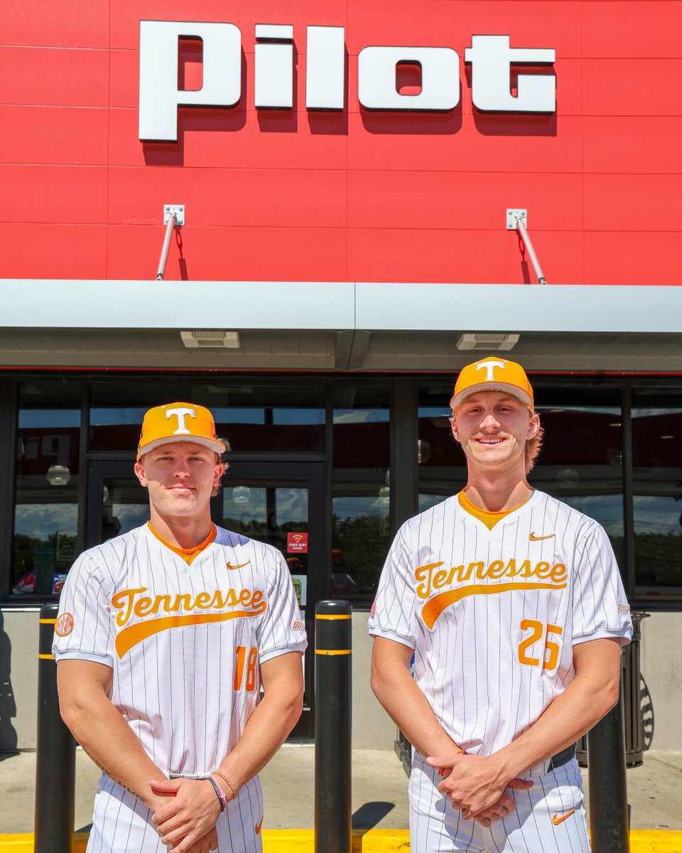 Pilot Flying J tweet media