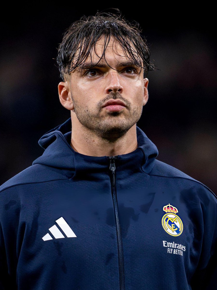 (fan) REAL MADRID FANS 🤍 tweet media