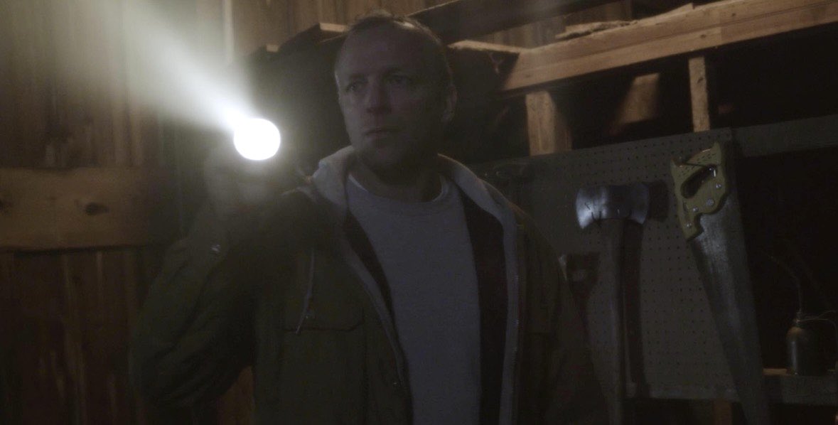 kenarnoldactor's tweet image. Cool little short film I did a while back. Didn’t work out too well for my character. Something about an axe 🪓 and lots of blood. 🩸

#actorlife #Flashlight #horror #horrormovie
