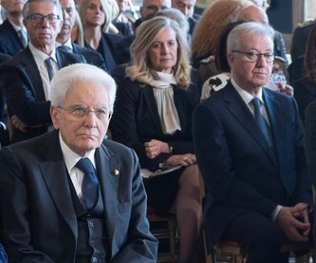 platanix1's tweet image. ..mezzogiorno di fuoco..
(duello senza storia..)
#mattarella💪🏼❤️